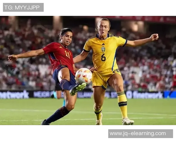 西班牙与荷兰世界杯对决回顾：经典之战的战术与瞬间解析